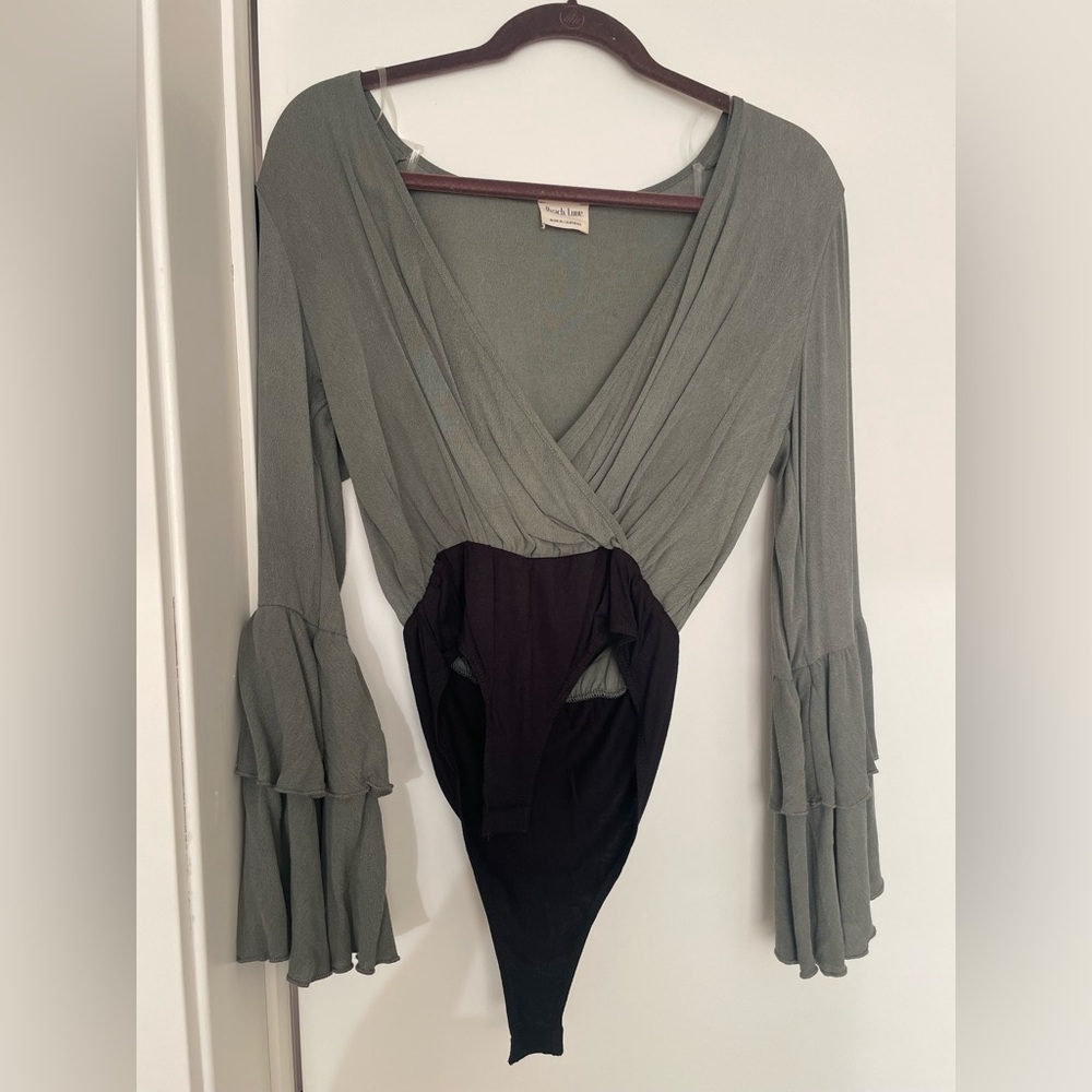 Love sleeve body suit by Peach Love.